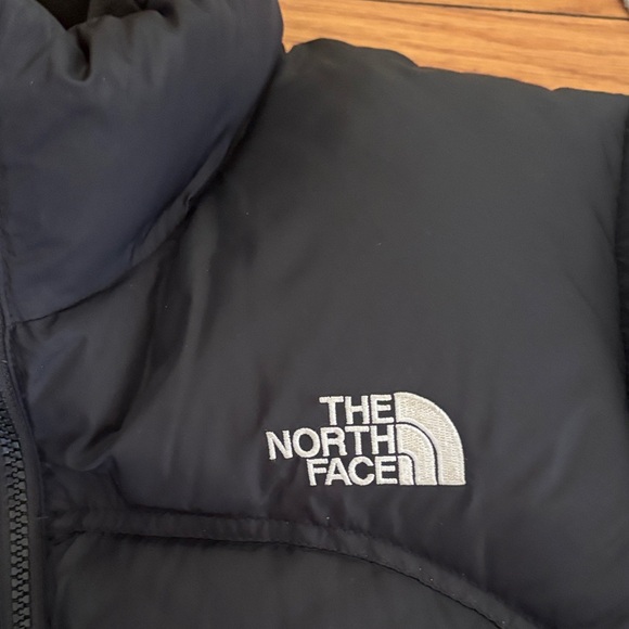 The North Face Black Puffer Jacket - Picture 2 of 7